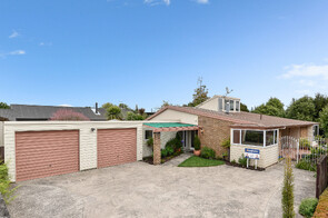 SOLD - 16 McMeekan Ave, Chedworth$785,000
