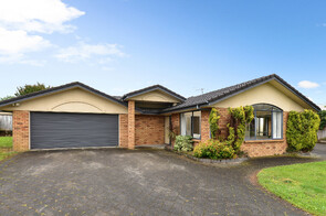 SOLD - 61 Cairns Cres, Rototuna$828,000