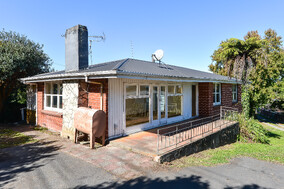 SOLD - 93 Mahoe St, Melville$420,500