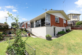 SOLD - 176b Cambridge Rd, Hillcrest$520,000