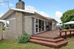 SOLD - 20 Rosalind St, Deanwell$430,000