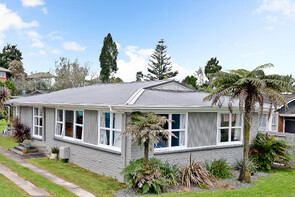 SOLD - 70 Howell Ave, Riverlea$573,000