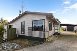 SOLD - 9 McEwan Pl, Fitzroy$465,500